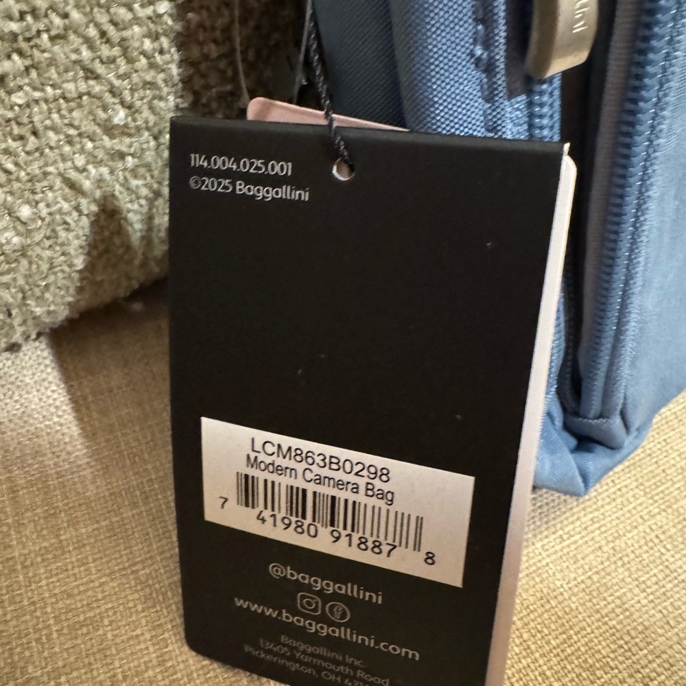 Baggallini Slate Blue Messenger Bag - Picture 15 of 15